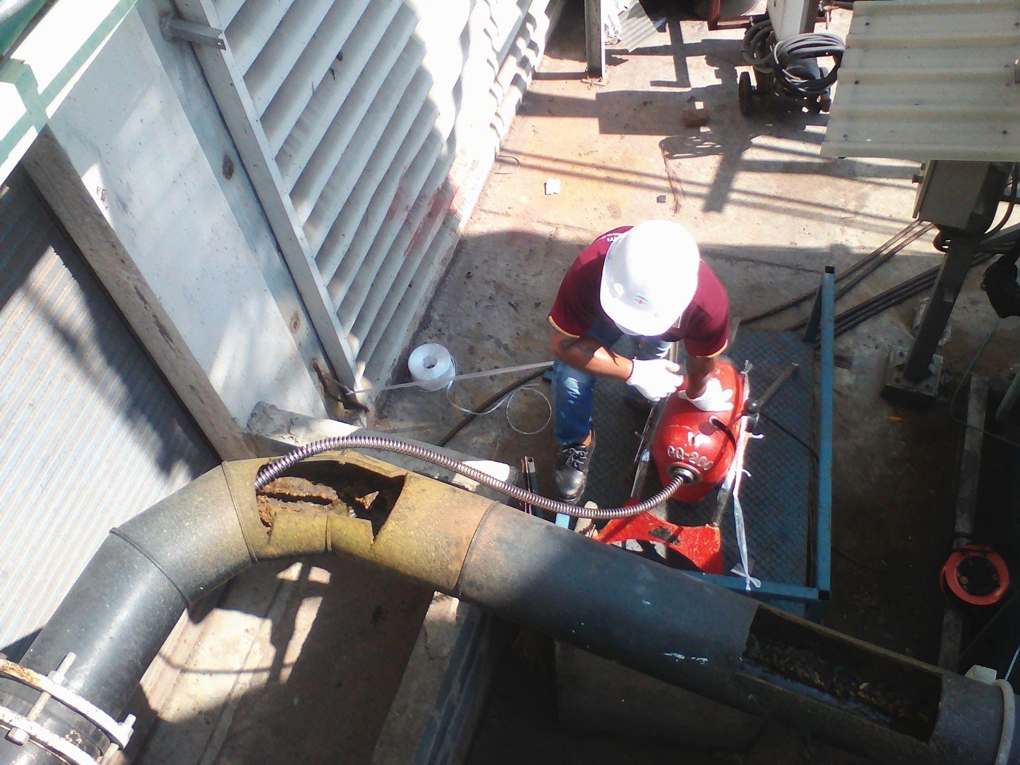 17 - https://มือปราบท่อตัน.com | บริการแก้ท่อตัน ท่ออุดตัน ส้วมตัน ด้วยงูเหล็ก บริการลอกท่อระบายน้ำเสีย ท่ออุดตัน บริการล้างท่อไขมัน โดยทีมช่างที่มีประสบการณ์ทำงานมากกว่า 20 ปี