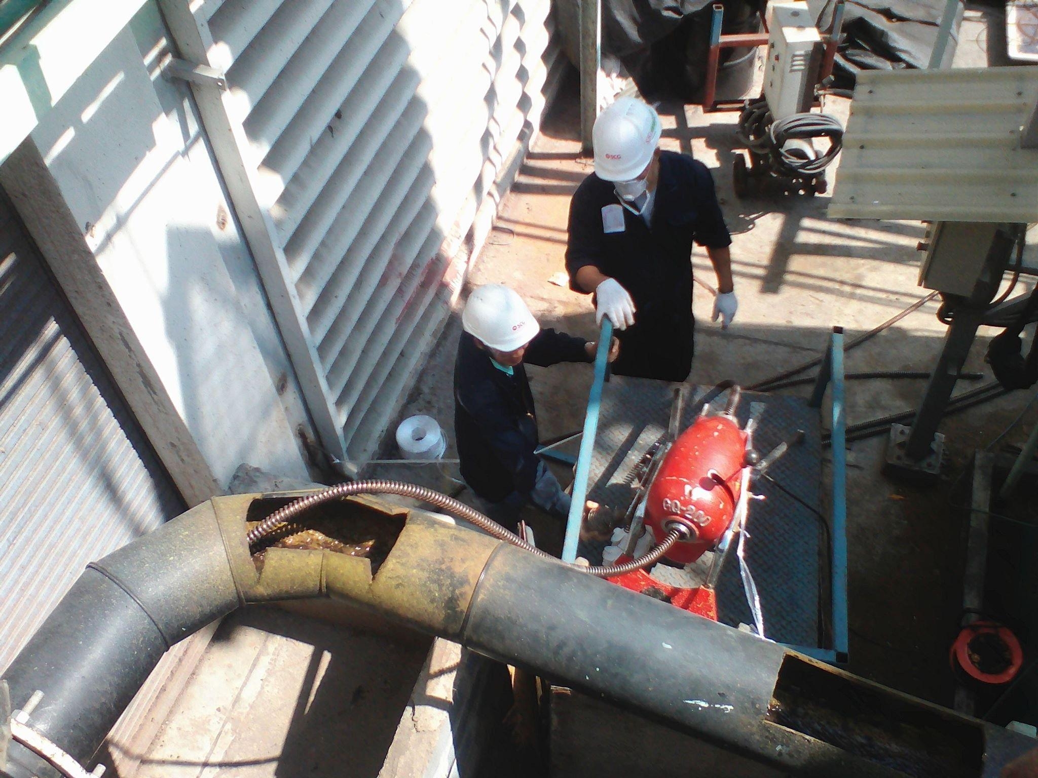 18 - https://มือปราบท่อตัน.com | บริการแก้ท่อตัน ท่ออุดตัน ส้วมตัน ด้วยงูเหล็ก บริการลอกท่อระบายน้ำเสีย ท่ออุดตัน บริการล้างท่อไขมัน โดยทีมช่างที่มีประสบการณ์ทำงานมากกว่า 20 ปี