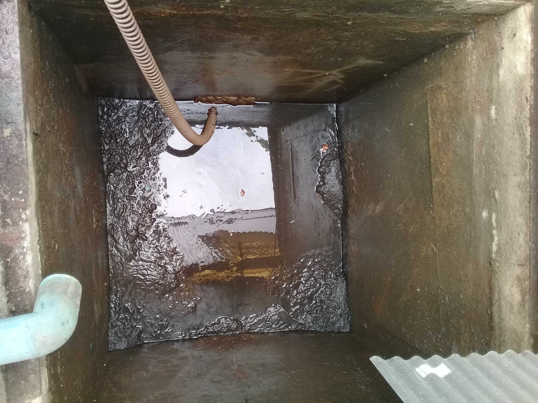 4 - https://มือปราบท่อตัน.com | บริการแก้ท่อตัน ท่ออุดตัน ส้วมตัน ด้วยงูเหล็ก บริการลอกท่อระบายน้ำเสีย ท่ออุดตัน บริการล้างท่อไขมัน โดยทีมช่างที่มีประสบการณ์ทำงานมากกว่า 20 ปี